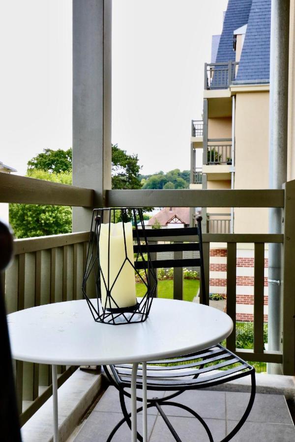 Appartement Des Arts Deauville Exteriör bild